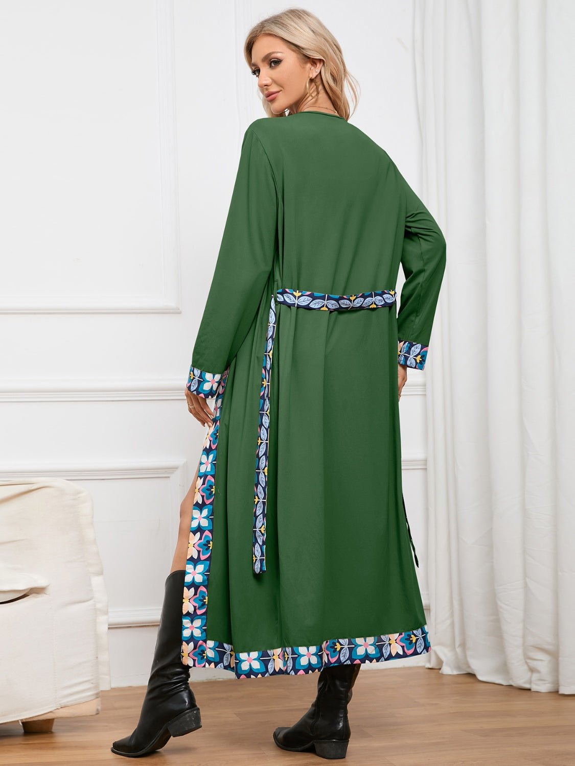"Emerald Flower" Long Sleeve Robe - Honey Dreams Boutique